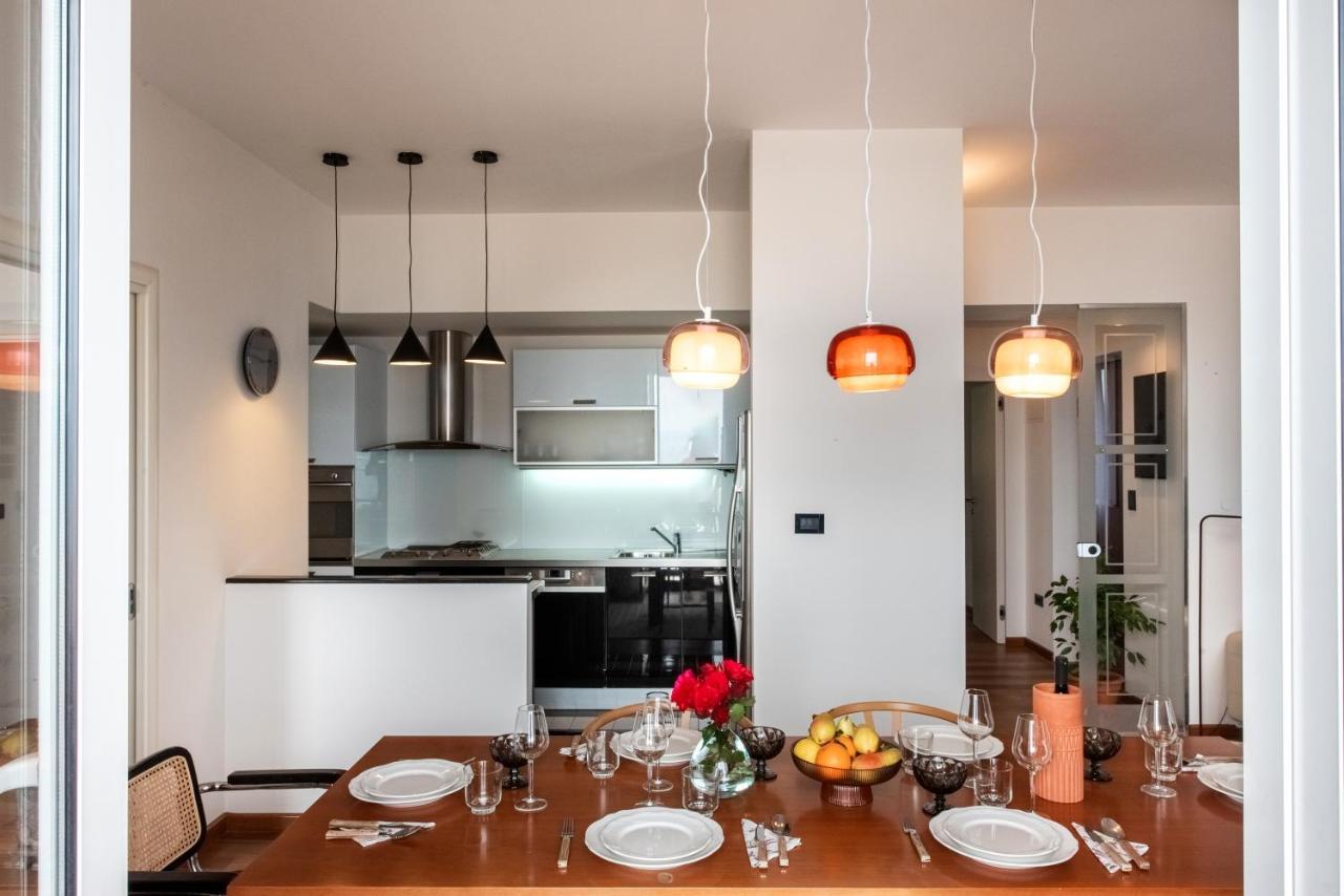 Airy Seafront 1920S Apartment สปลิท ภายนอก รูปภาพ