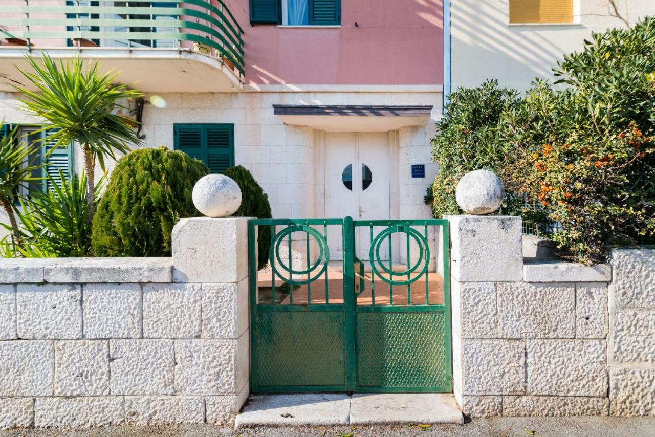 Airy Seafront 1920S Apartment สปลิท ภายนอก รูปภาพ